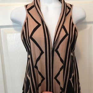 Long geometric print vest