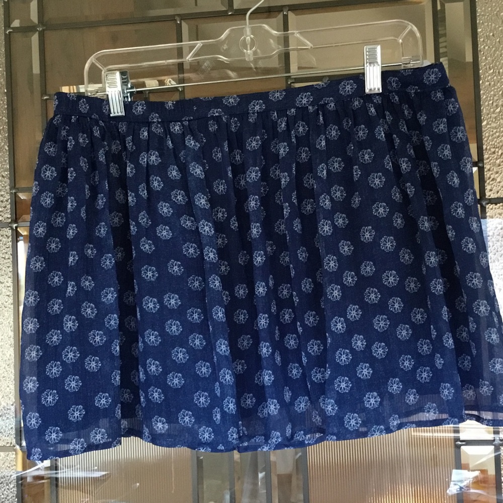 NWOT ABERCROMBIE & FITCH CUTE SKIRT