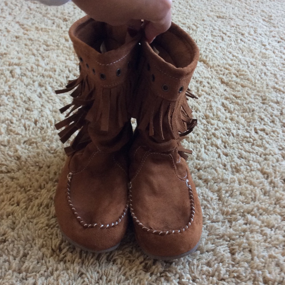Girls moccasin booties