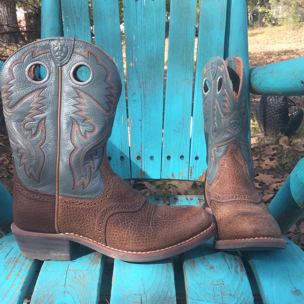 ARIAT  Roughstock boots