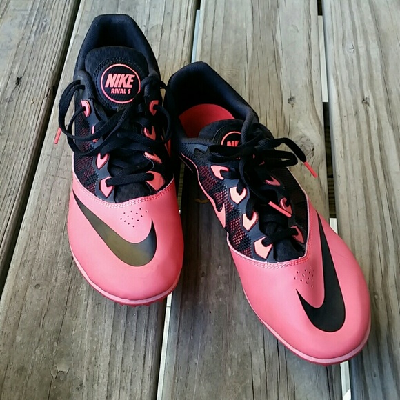 hot pink track spikes
