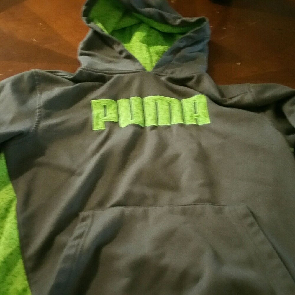 PUMA boys xl hoodie