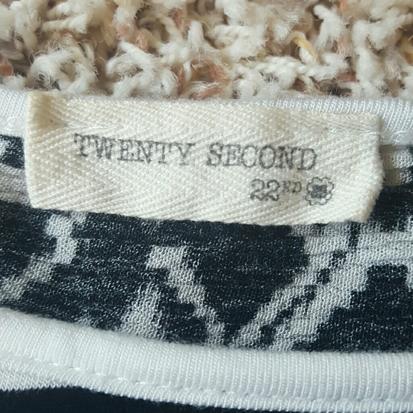 Stripped tee - Picture 7 of 7