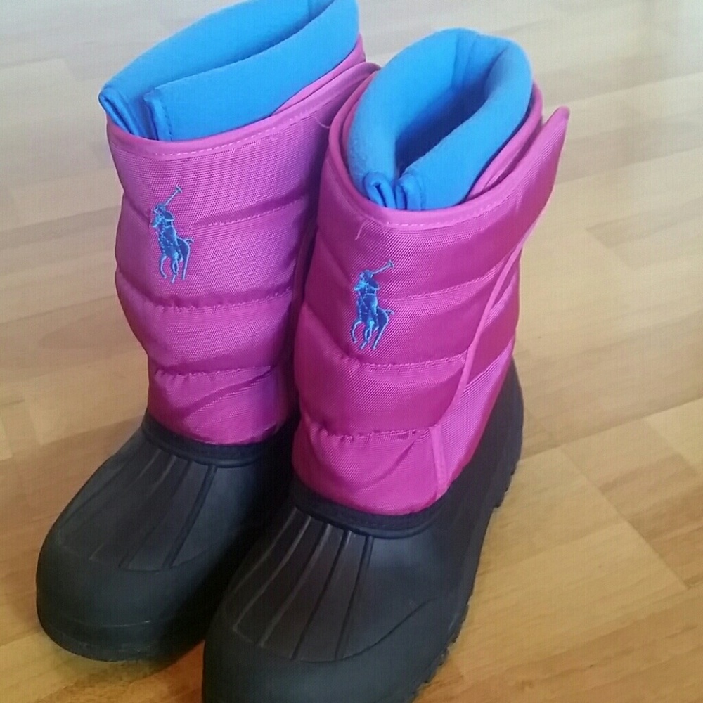 Cold weather rain boots.