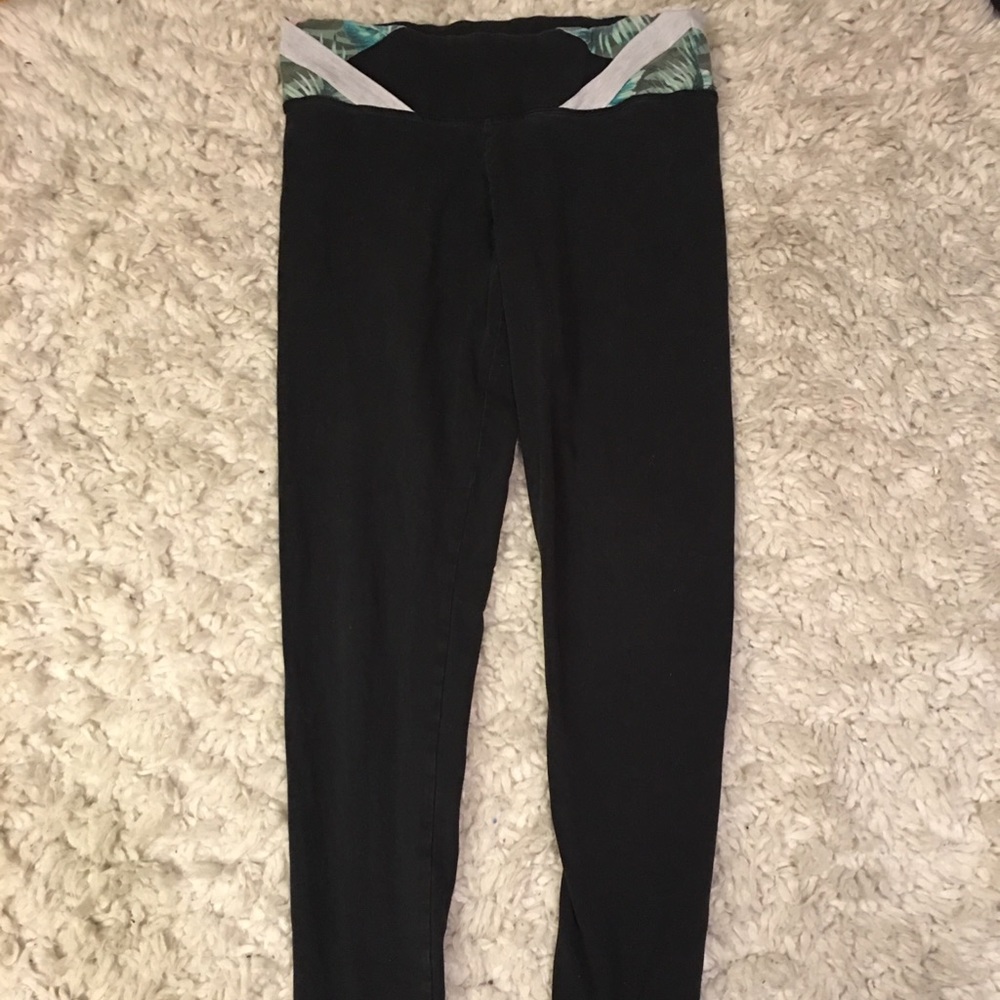 Victoria’s Secret Ankle Yoga Leggings