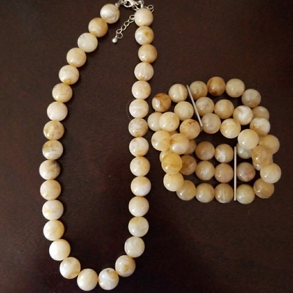 Necklace and Bracelet jewelry set - Picture 1 of 2