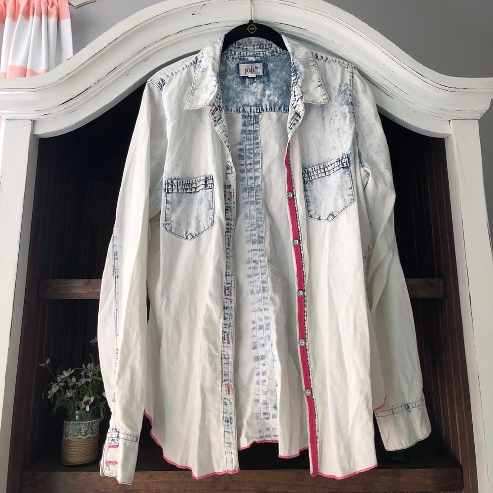 Jolt acid wash look button down