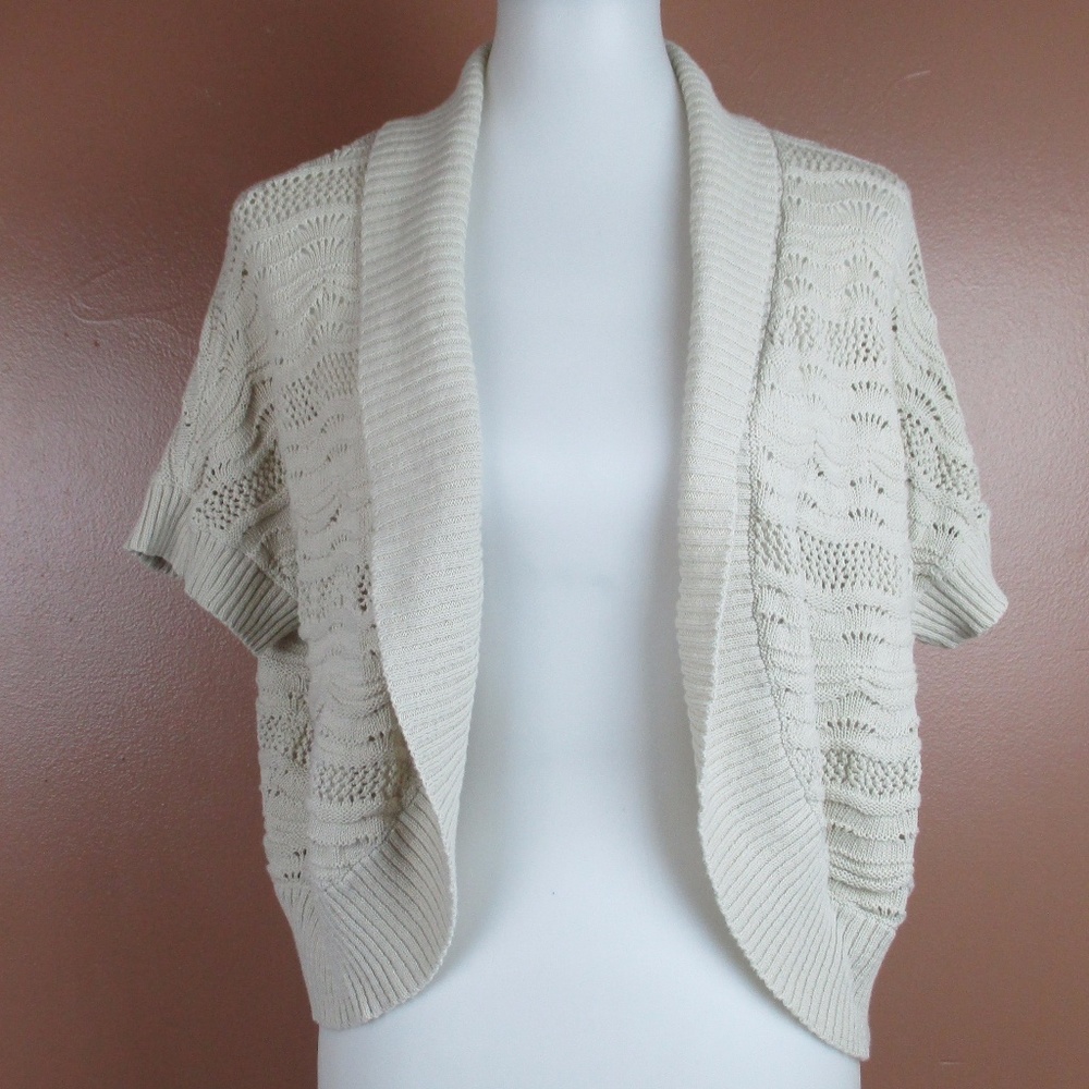 Medium Laura Scott Knit Shrug Cardi Short Sleeve