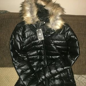 Light puff coat with fur hood