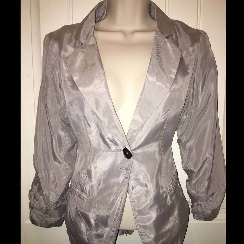 Willow and Clay Silver Blazer