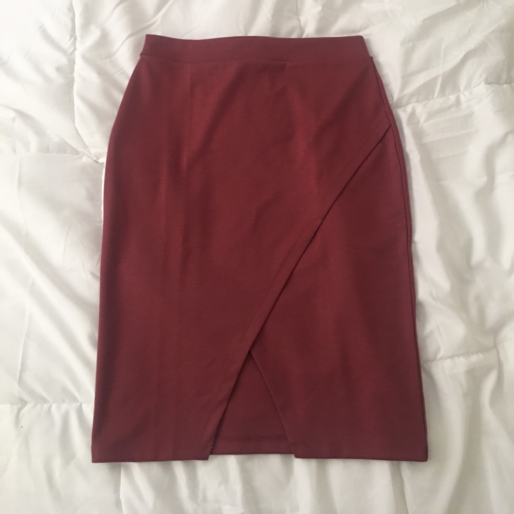 Mauve/pinkish knee length skirt NWOT