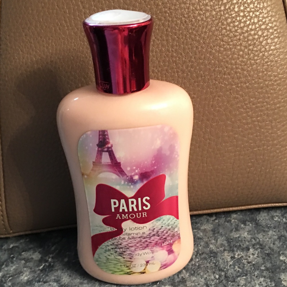 Paris Amour Bath and Body Works lotion