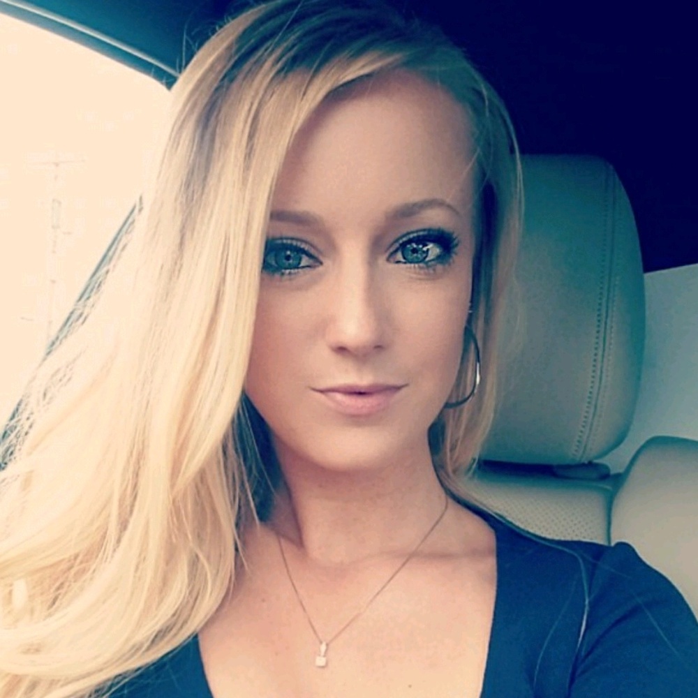 Meet your Posher, Kayley