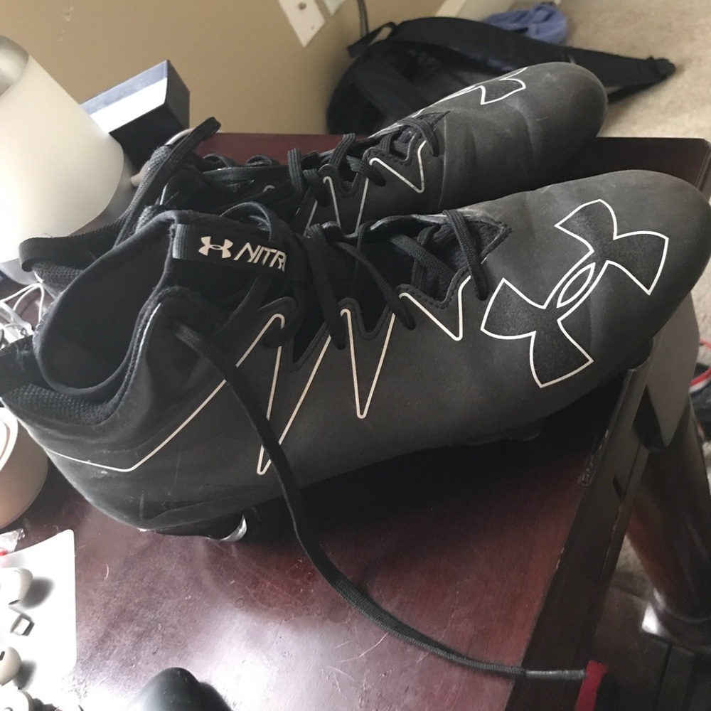 under armor football cleats