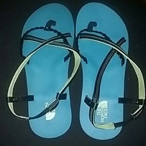 North face sandals