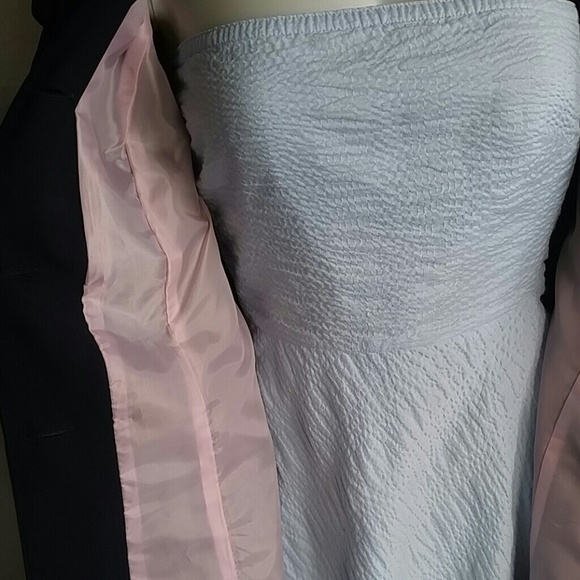 Blazer - Picture 3 of 7