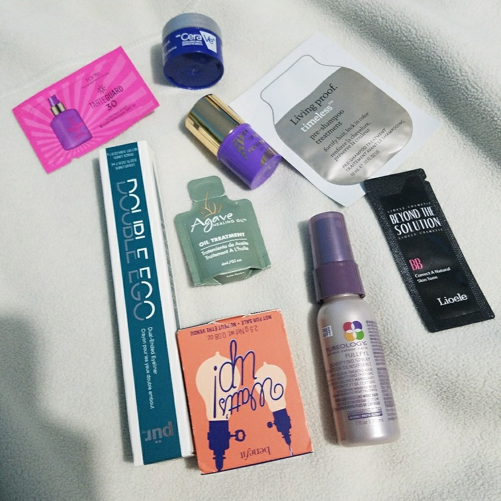 high end Make up bundle