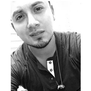Meet your Posher, Carlos