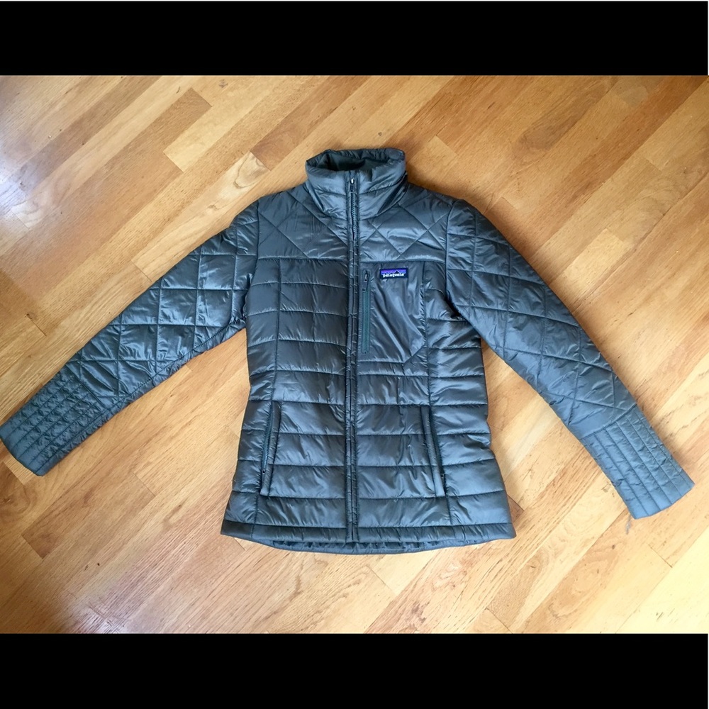 Patagonia Women's XS puffy jacket