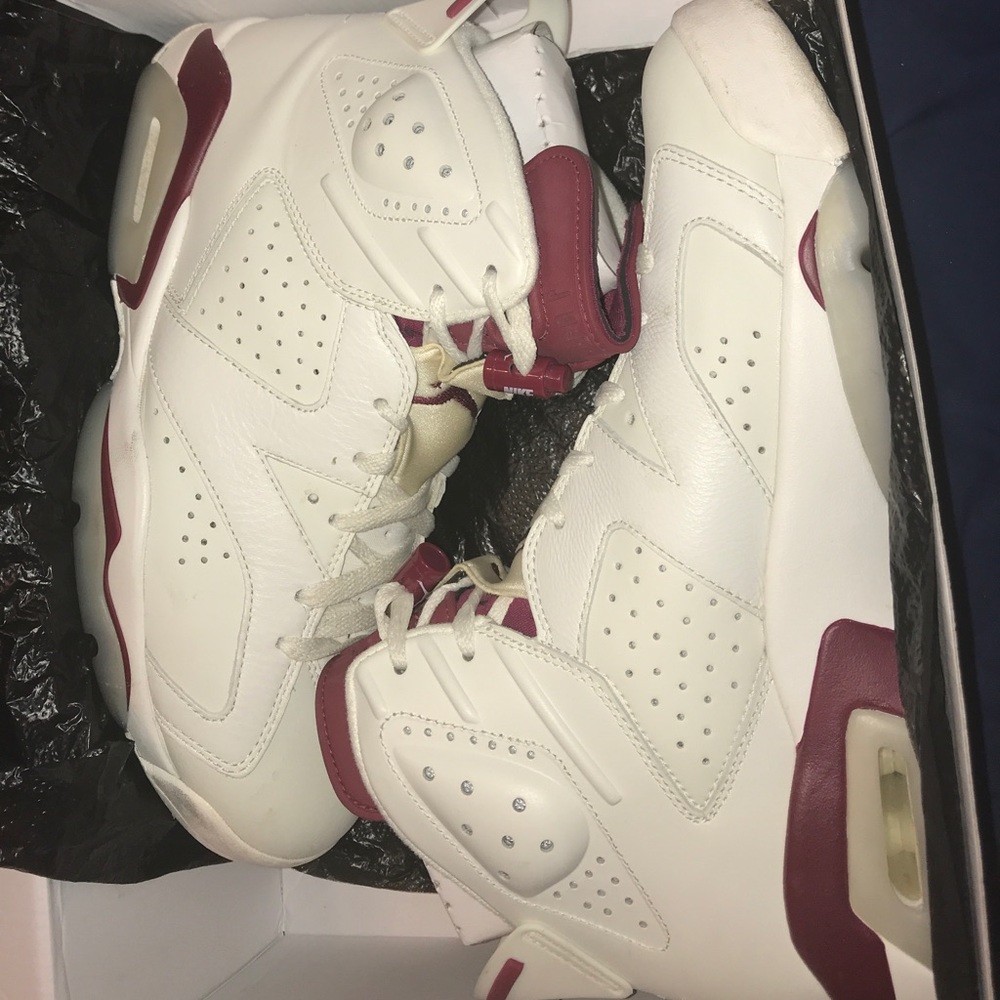 Air Jordan 6 Retro Maroon