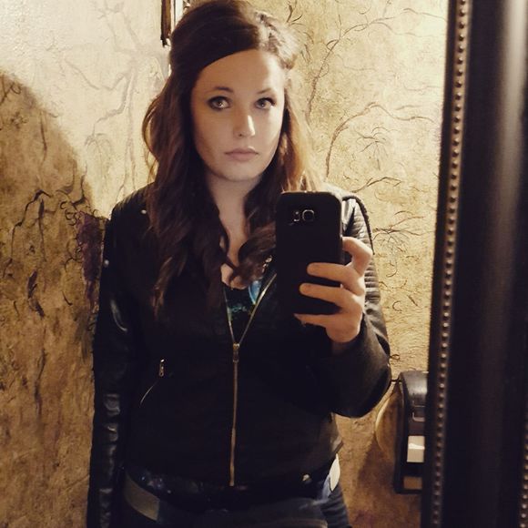 Meet your Posher, Hailie - Picture 1 of 1