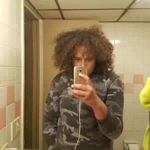 Meet your Posher, Winston