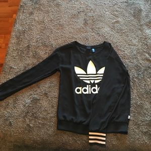 Women’s xtra small like new adidas soft shirt