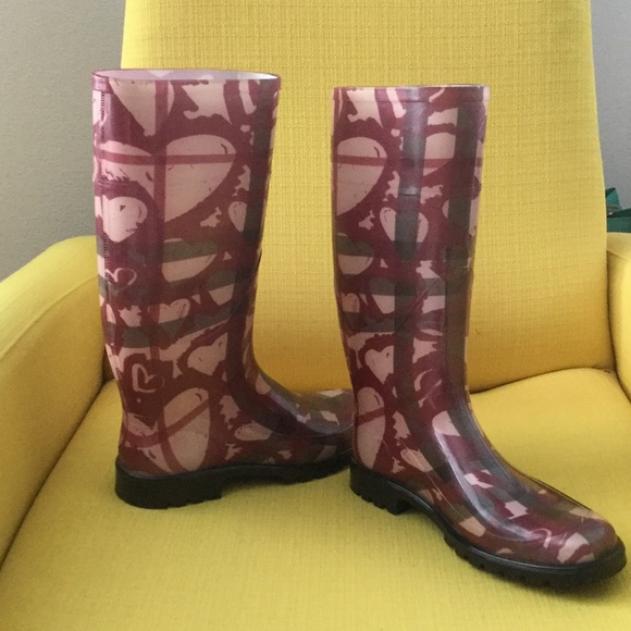 burberry heart rain boots