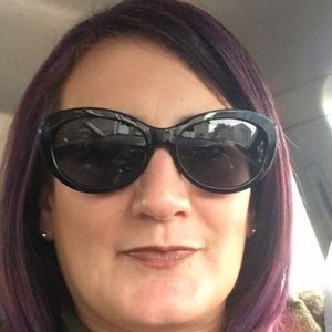 Meet your Posher, Kristin