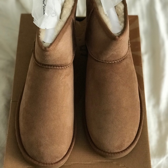 UGG Mini$SOLD$ - Picture 3 of 4