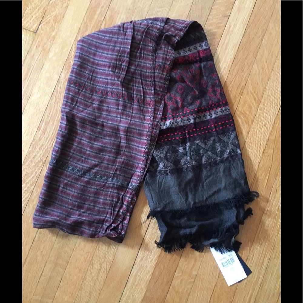 Cejon 100% Rayon scarf, NWT. GREAT GIFT!
