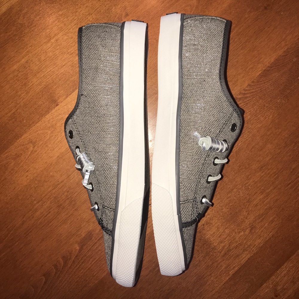 NEW Women’s Sperry Seacoast Canvas Sneakers - Picture 2 of 5