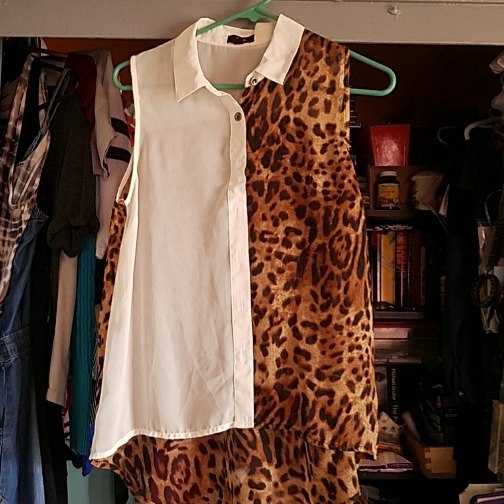 Beautiful light semi dress top.