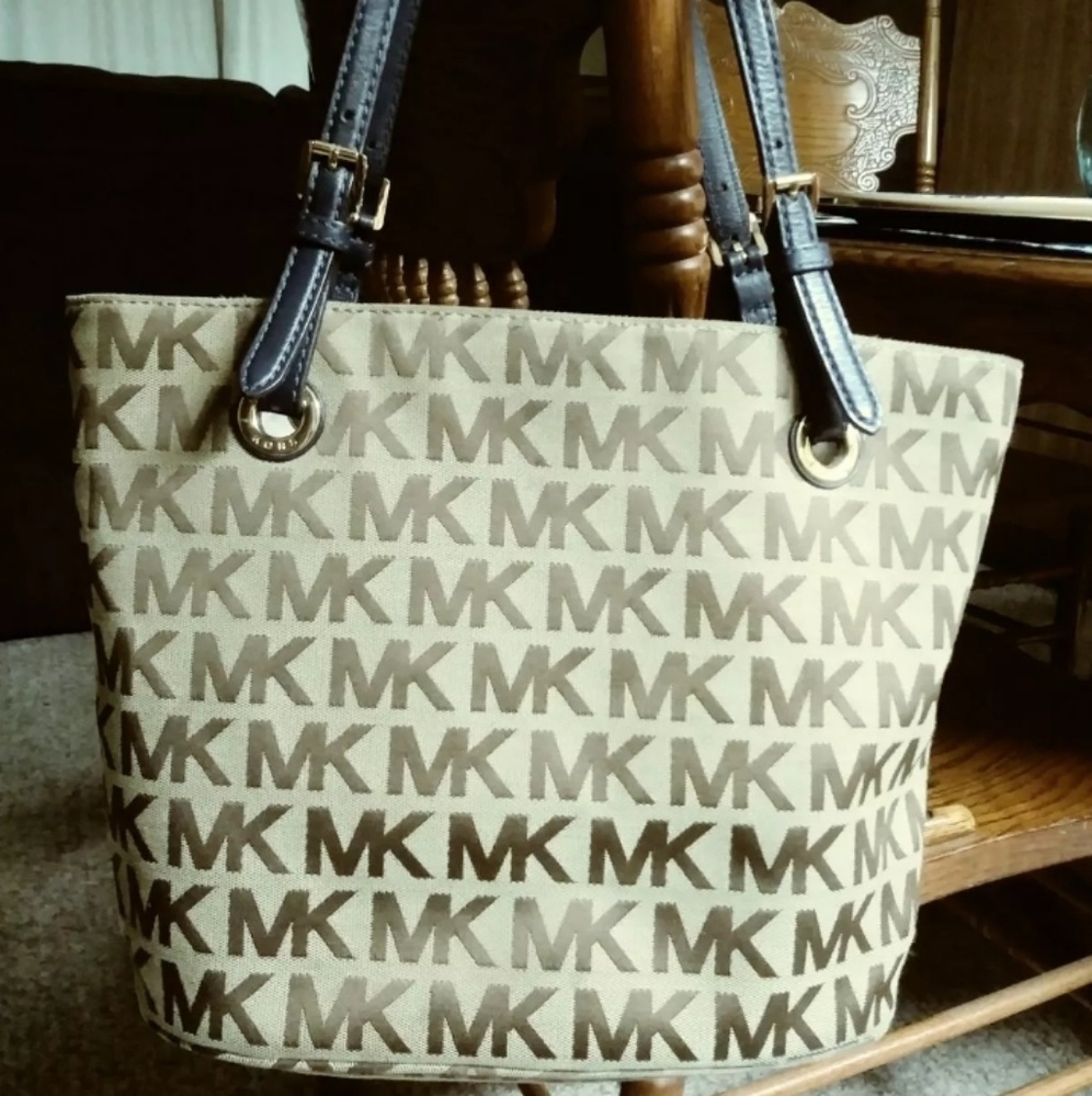 Michael Kors jet set brown and tan shoulder bag