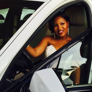 Meet your Posher, Cyara