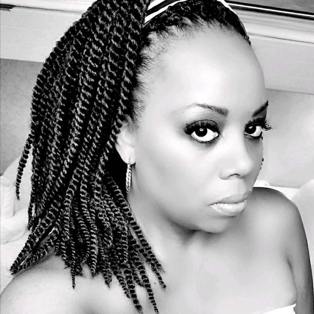 Meet your Posher, Shenera