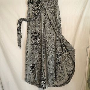 Japna black print casual slip on pant