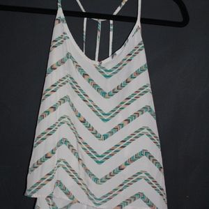 LA hearts tank top!! ❤️🌸