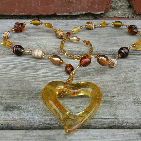 Shades of Brown and Gold Glass Heart Pendant Necklace - Picture 4 of 4