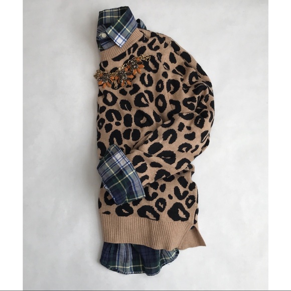 SOLD J. Crew Perfect Shirt - medium - Picture 2 of 7