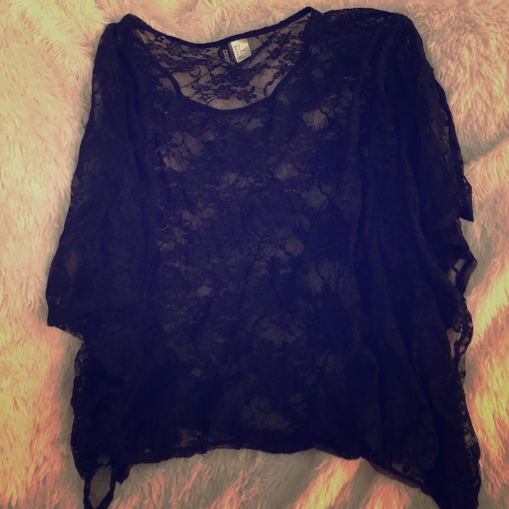 Black lace flowy top.