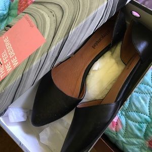 Jeffrey Campbell In love flats. Jeffrey Campbell In love flats.