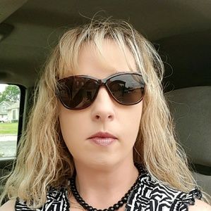 Meet your Posher, Terri