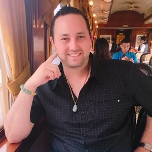 Meet your Posher, Chris