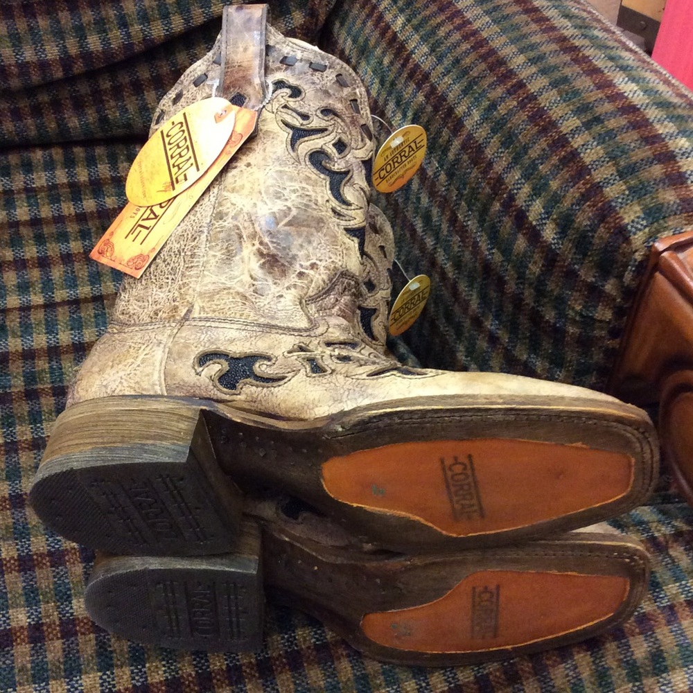 Corral square toe boots LAST PAIR - Picture 6 of 6