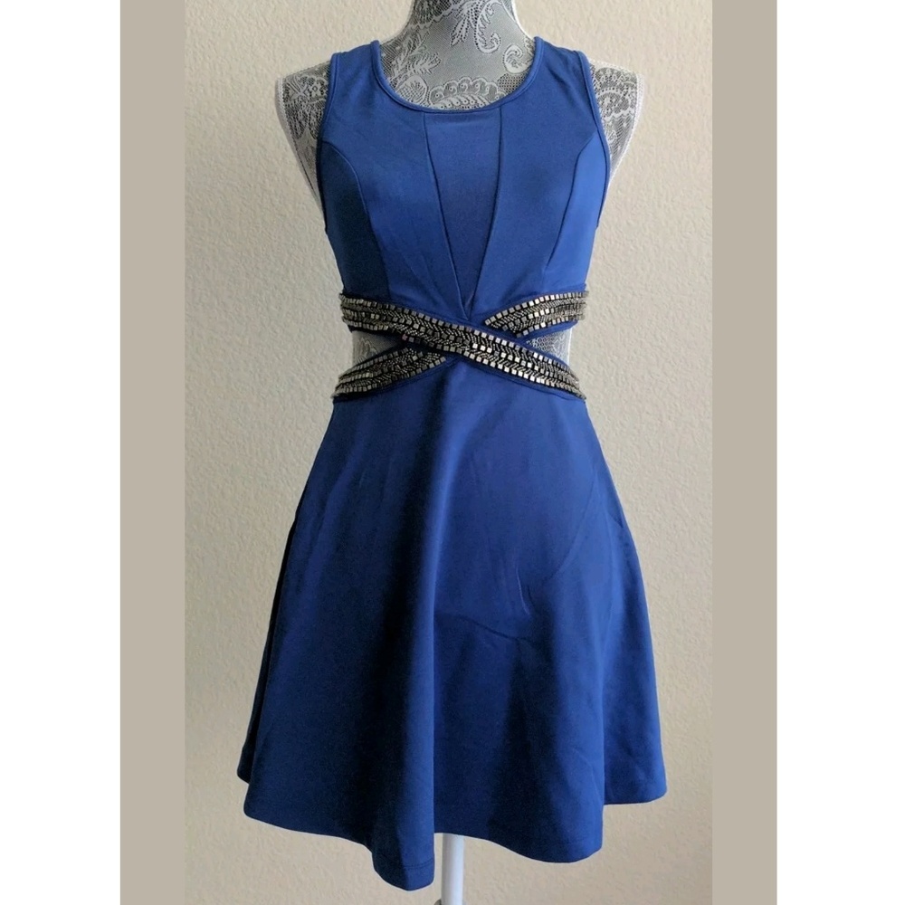 Authentic 2b bebe "Jada Side Cutout and Mesh Dress
