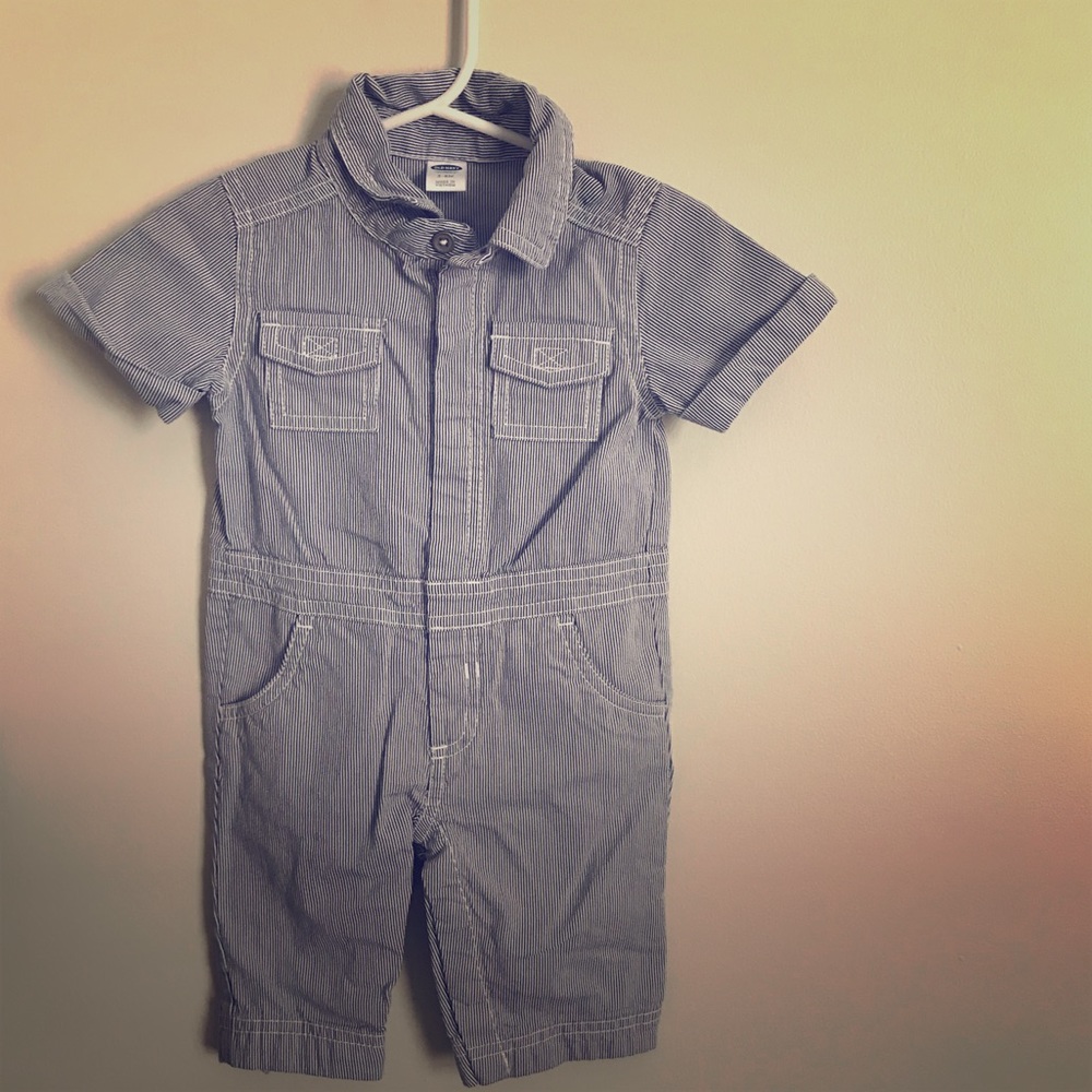 Old Navy Rail Road Stripe Outfit