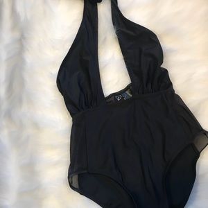 Windsor one piece bathing suit.// Size: Small. NWT