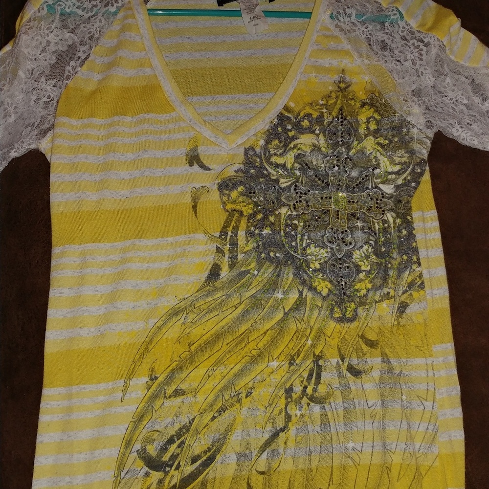 Beautiful yellow dress shirt