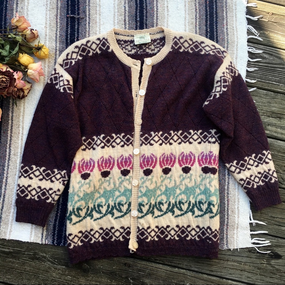 Vintage Concept knit button-up purple sweater